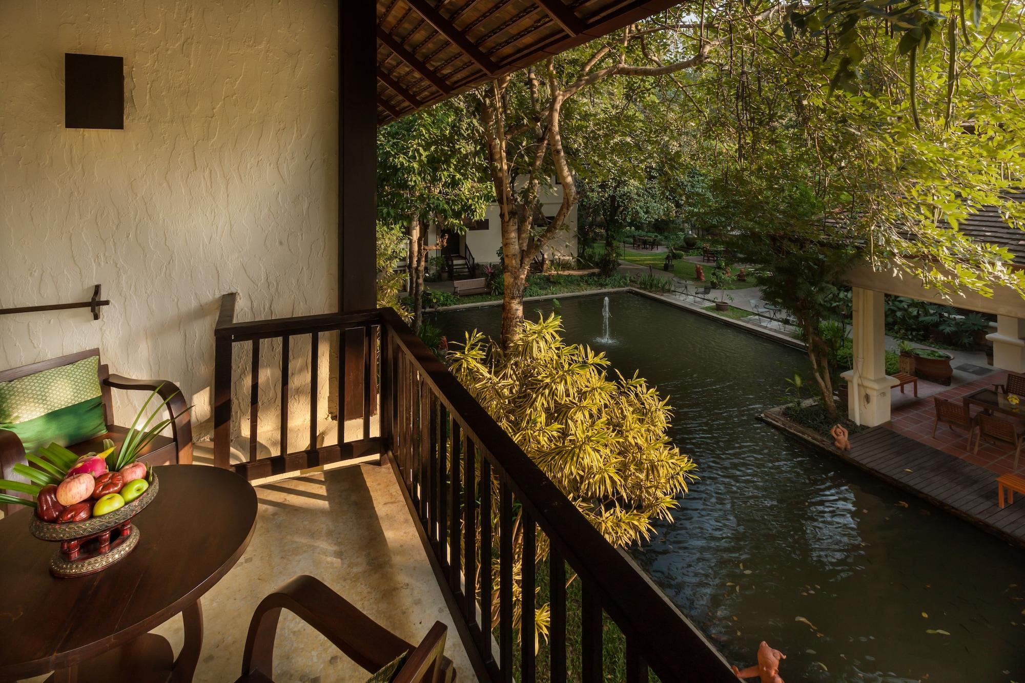 Lanna Dusita Riverside Boutique Resort Chiang Mai Exterior foto