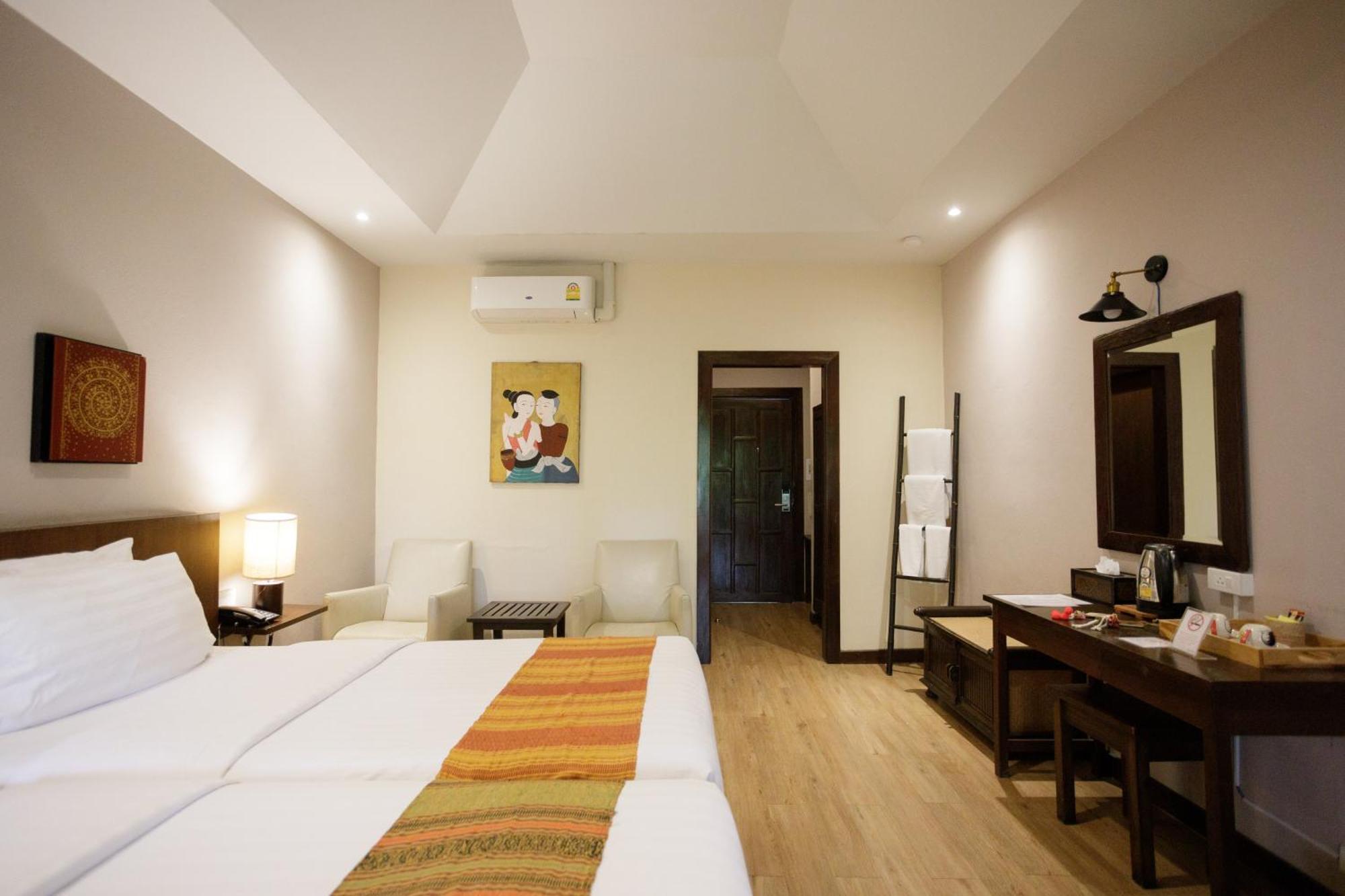 Lanna Dusita Riverside Boutique Resort Chiang Mai Exterior foto