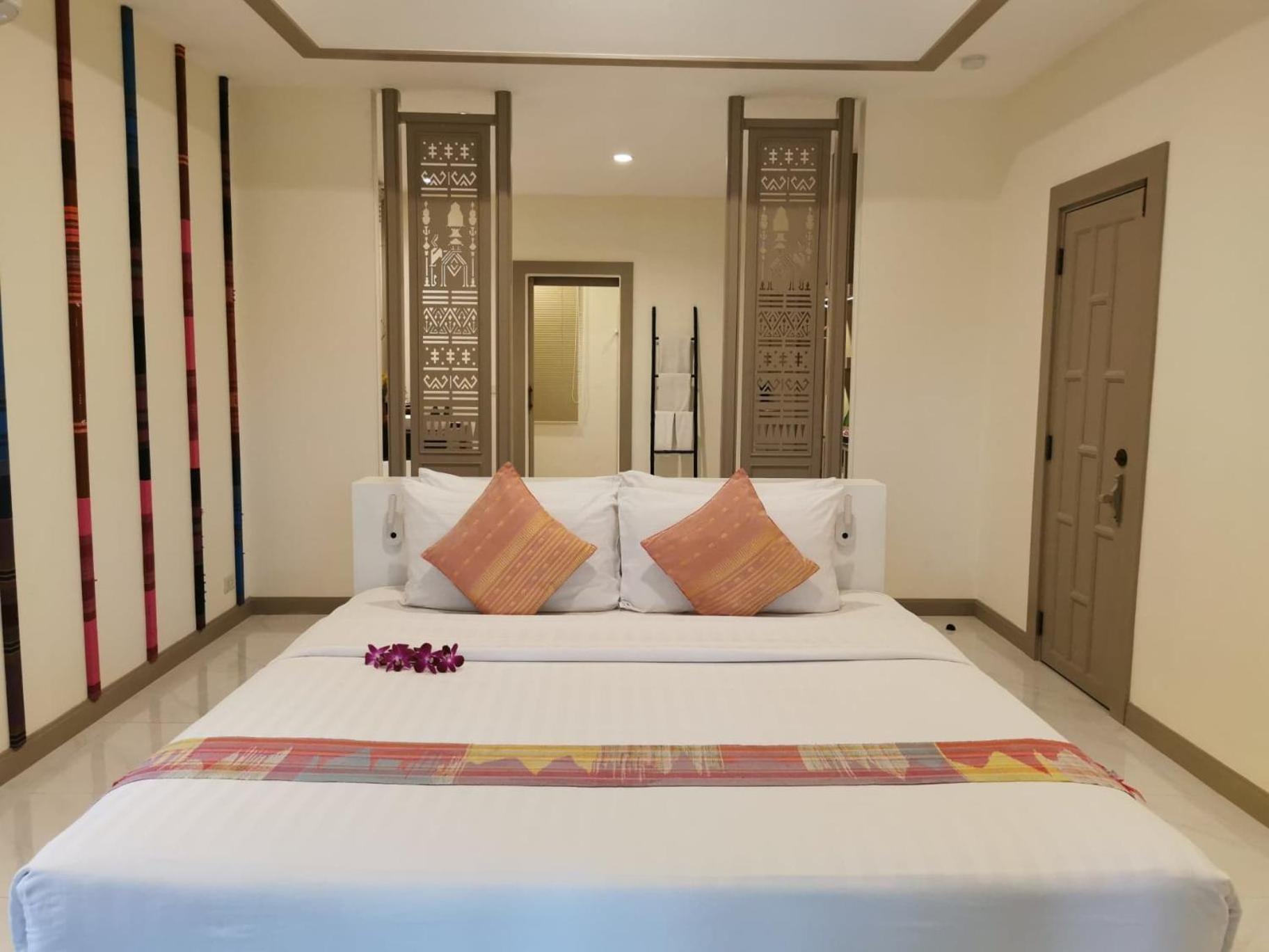 Lanna Dusita Riverside Boutique Resort Chiang Mai Exterior foto
