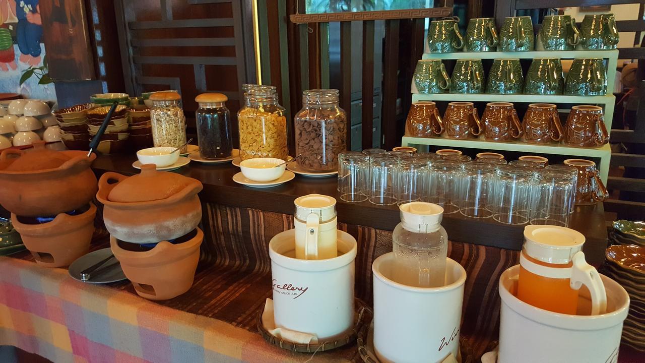 Lanna Dusita Riverside Boutique Resort Chiang Mai Exterior foto